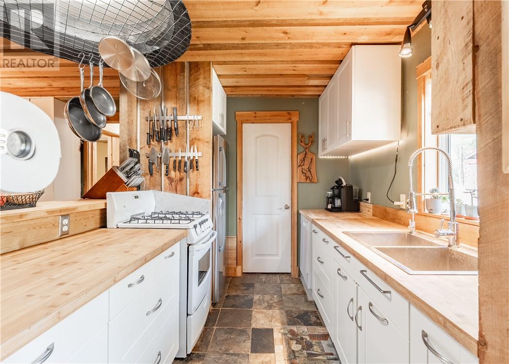 1795 Panache Lake Rd - 9