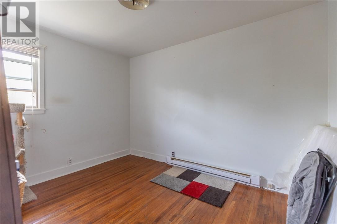 305 Lowe Street - 22