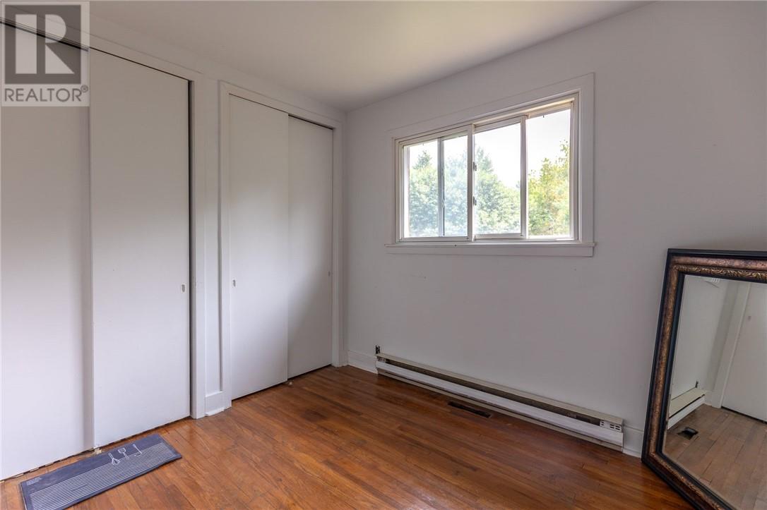 305 Lowe Street - 28