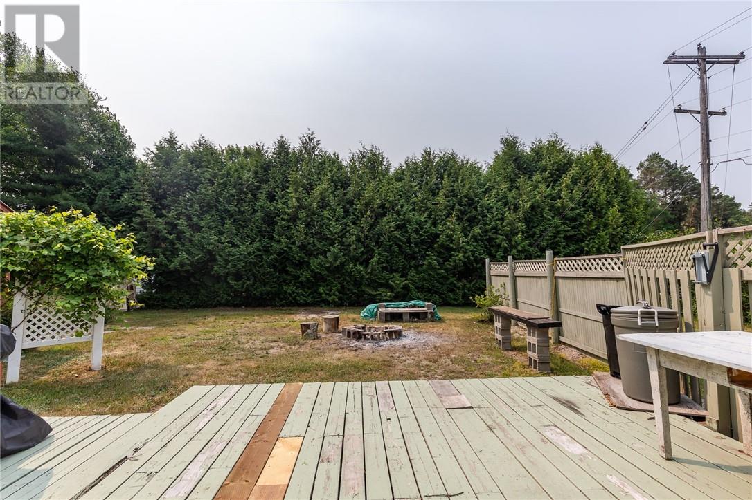 305 Lowe Street - 44
