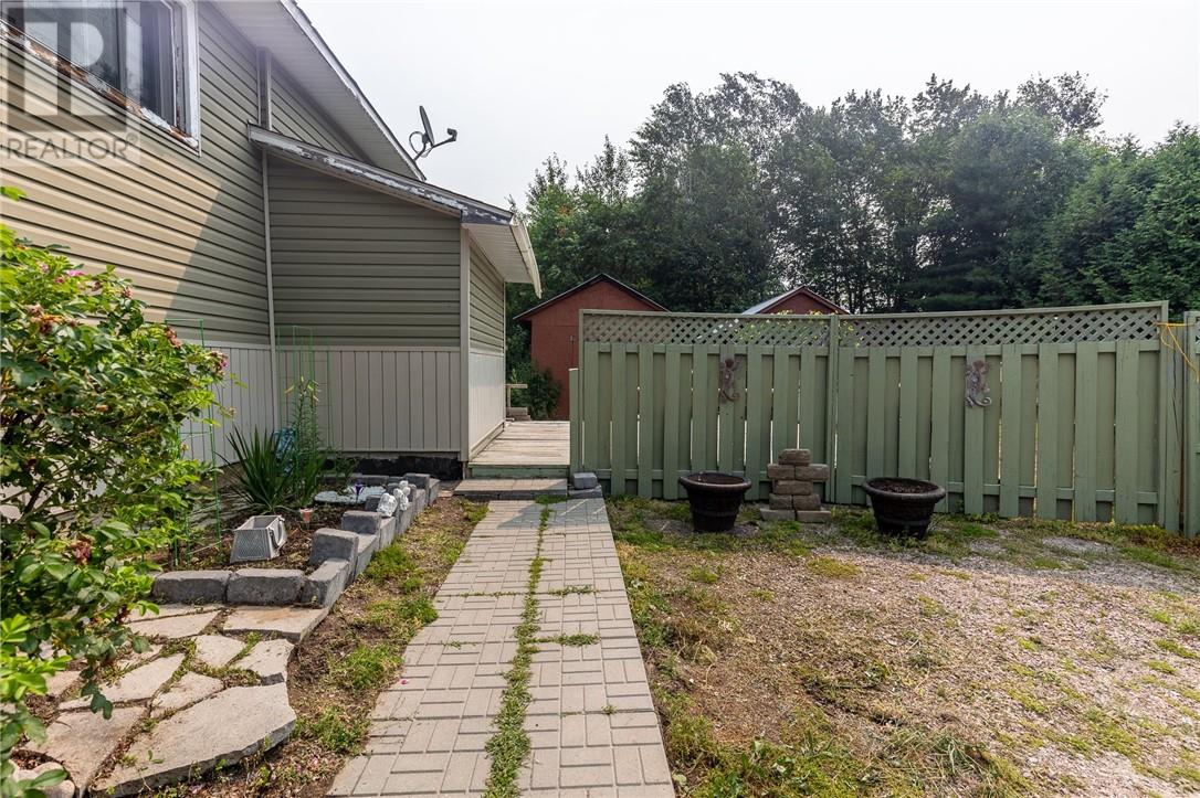 305 Lowe Street - 45
