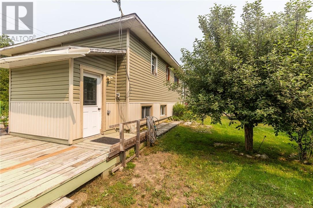 305 Lowe Street - 46