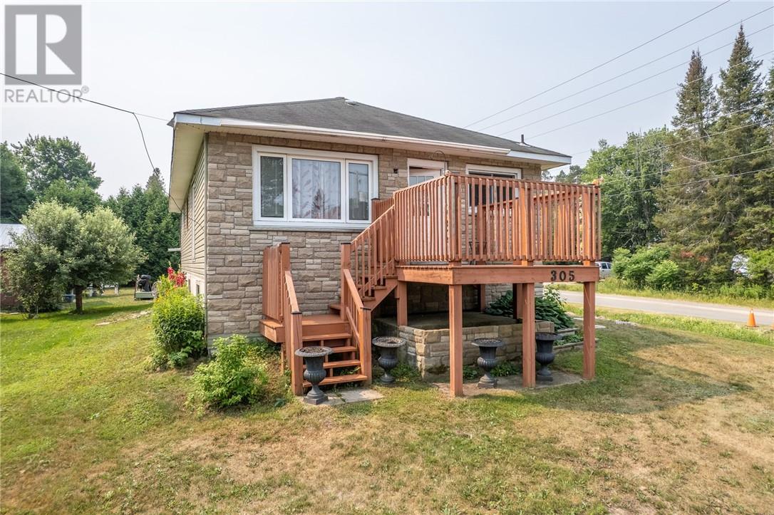 305 Lowe Street - 5