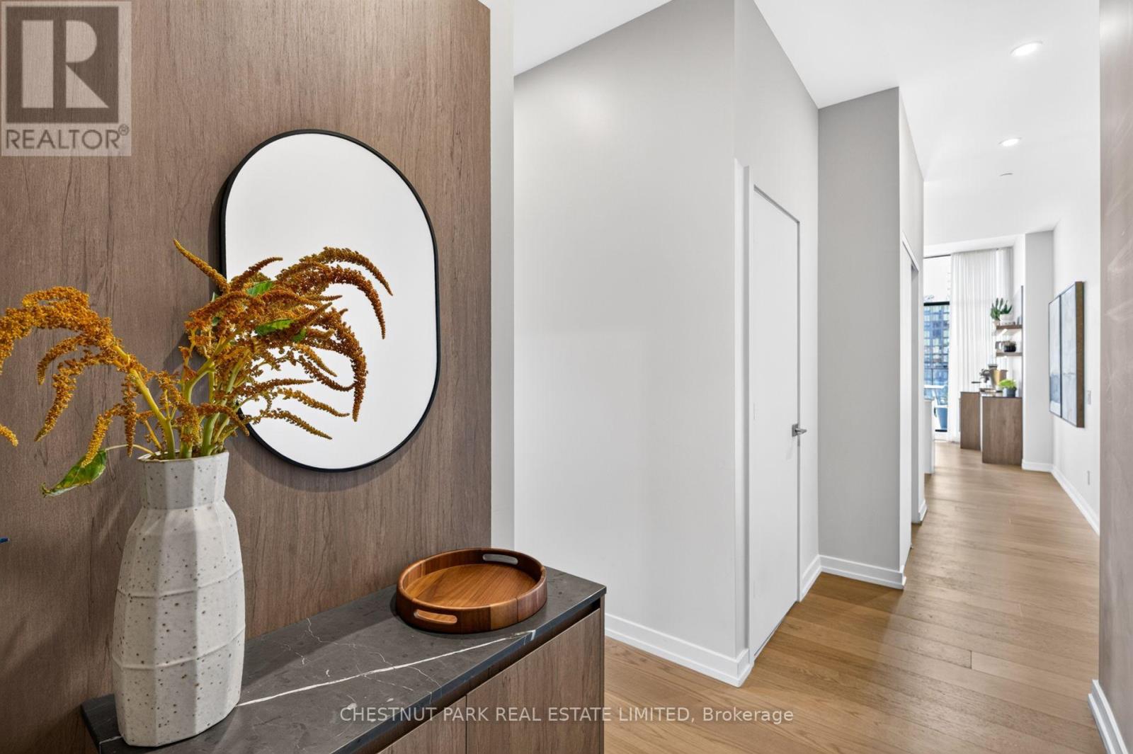 #902 55 ONTARIO STREET - Image 12