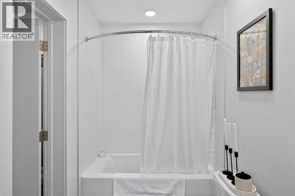 #203 1319 14 Avenue SW - 22