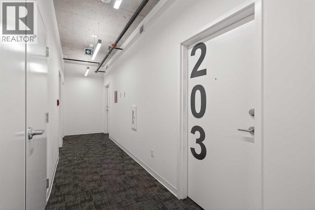 #203 1319 14 Avenue SW - 37