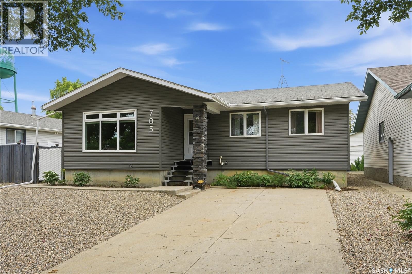 705 Main STREET - 1