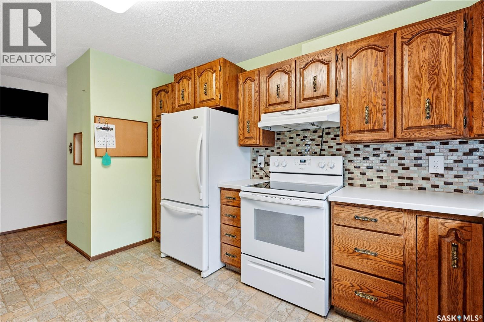 705 Main STREET - 11