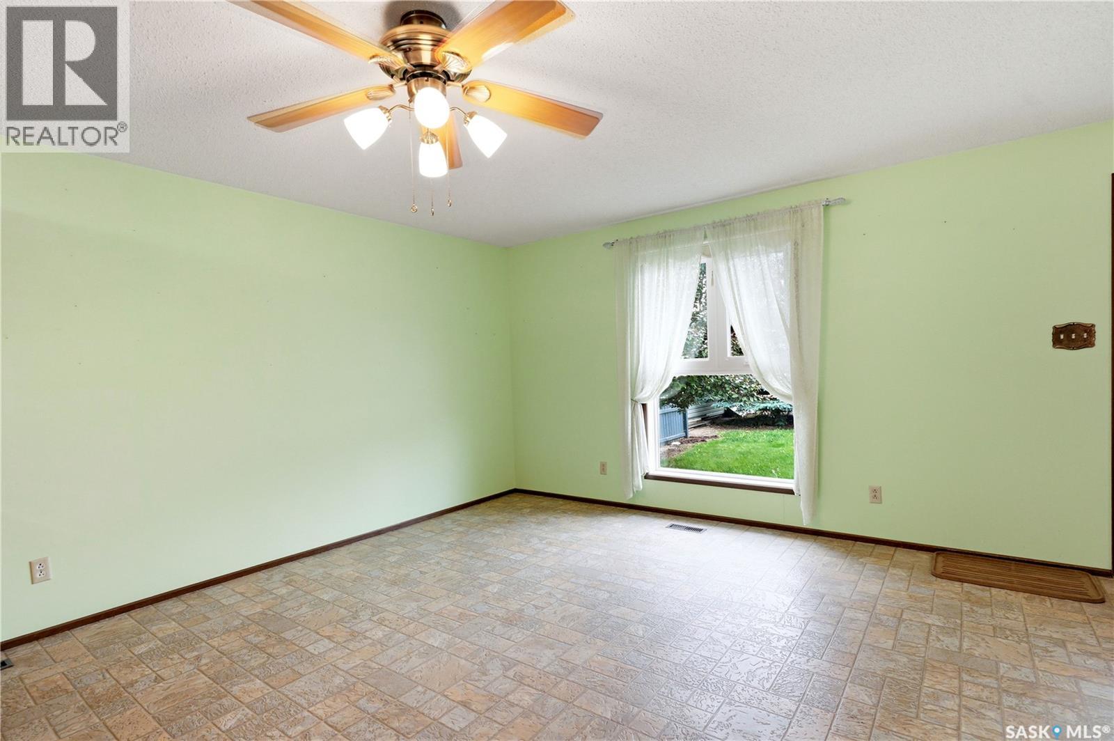 705 Main STREET - 16