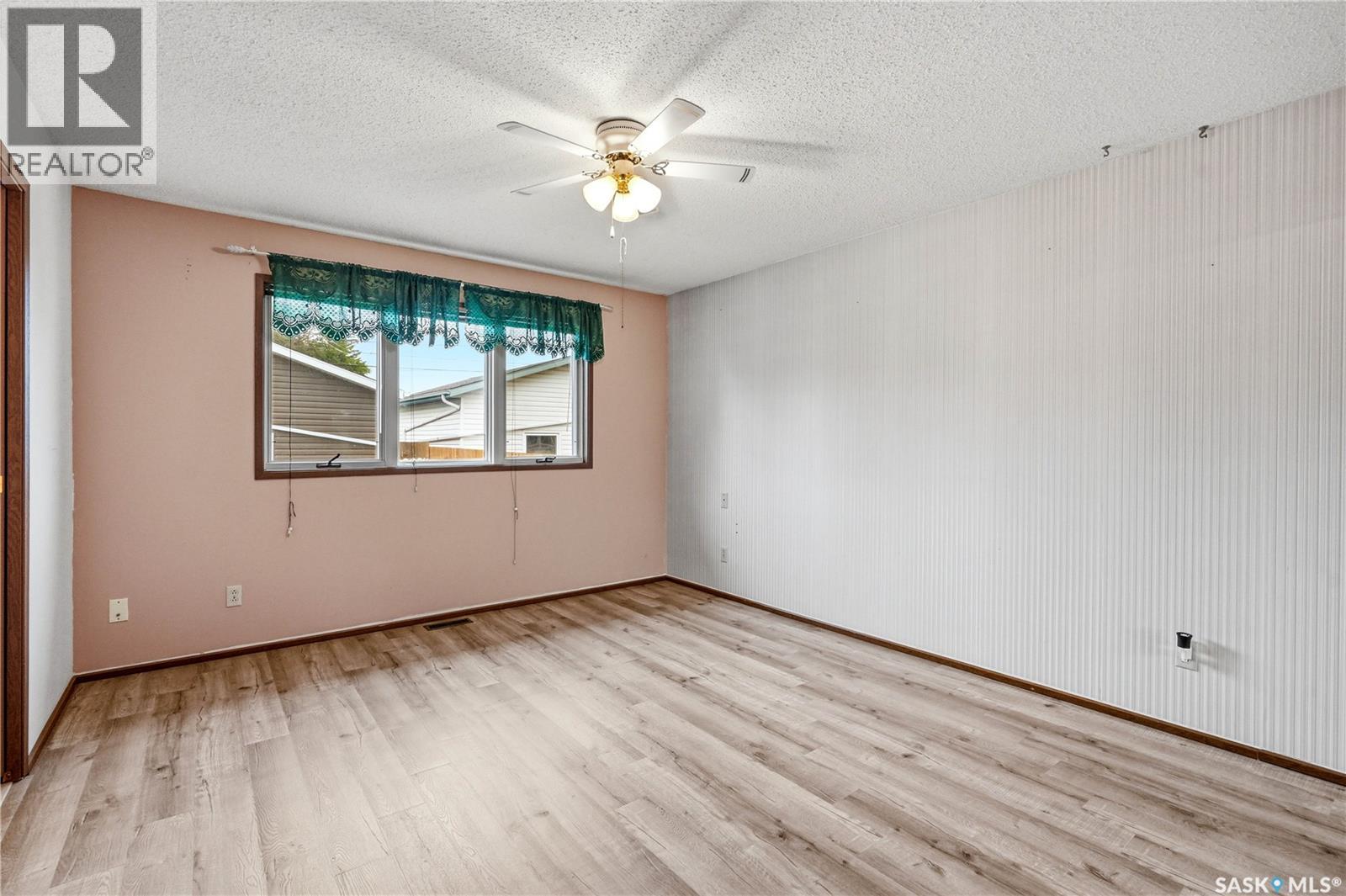 705 Main STREET - 27