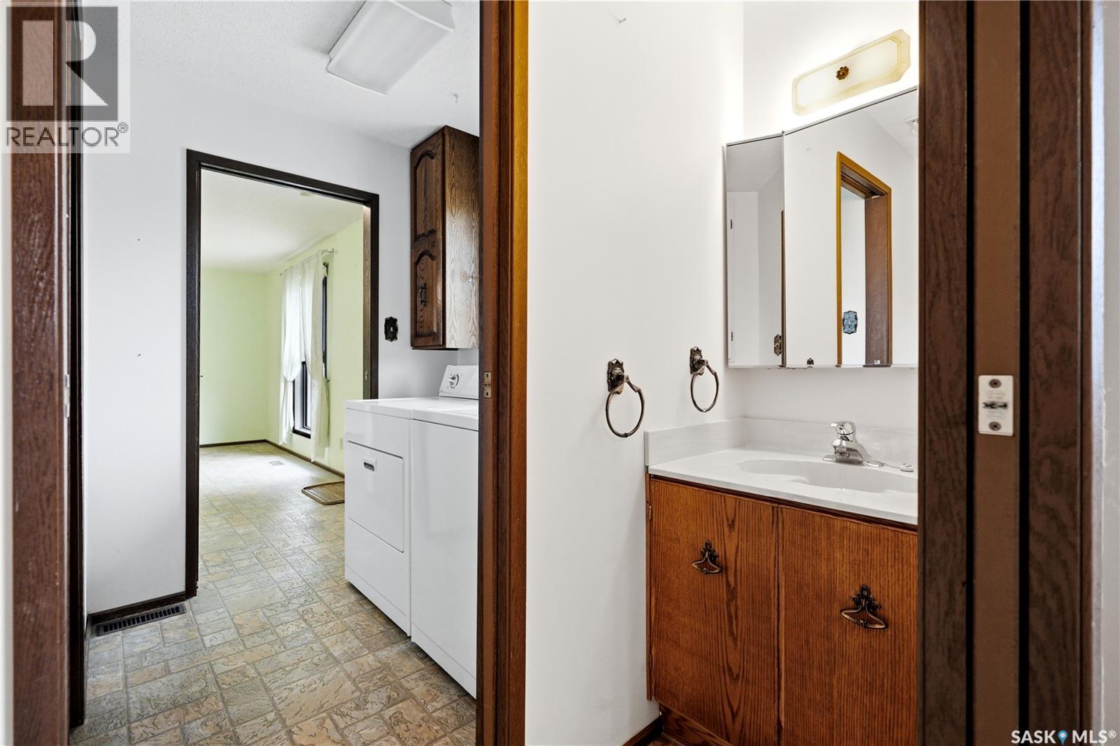 705 Main STREET - 29