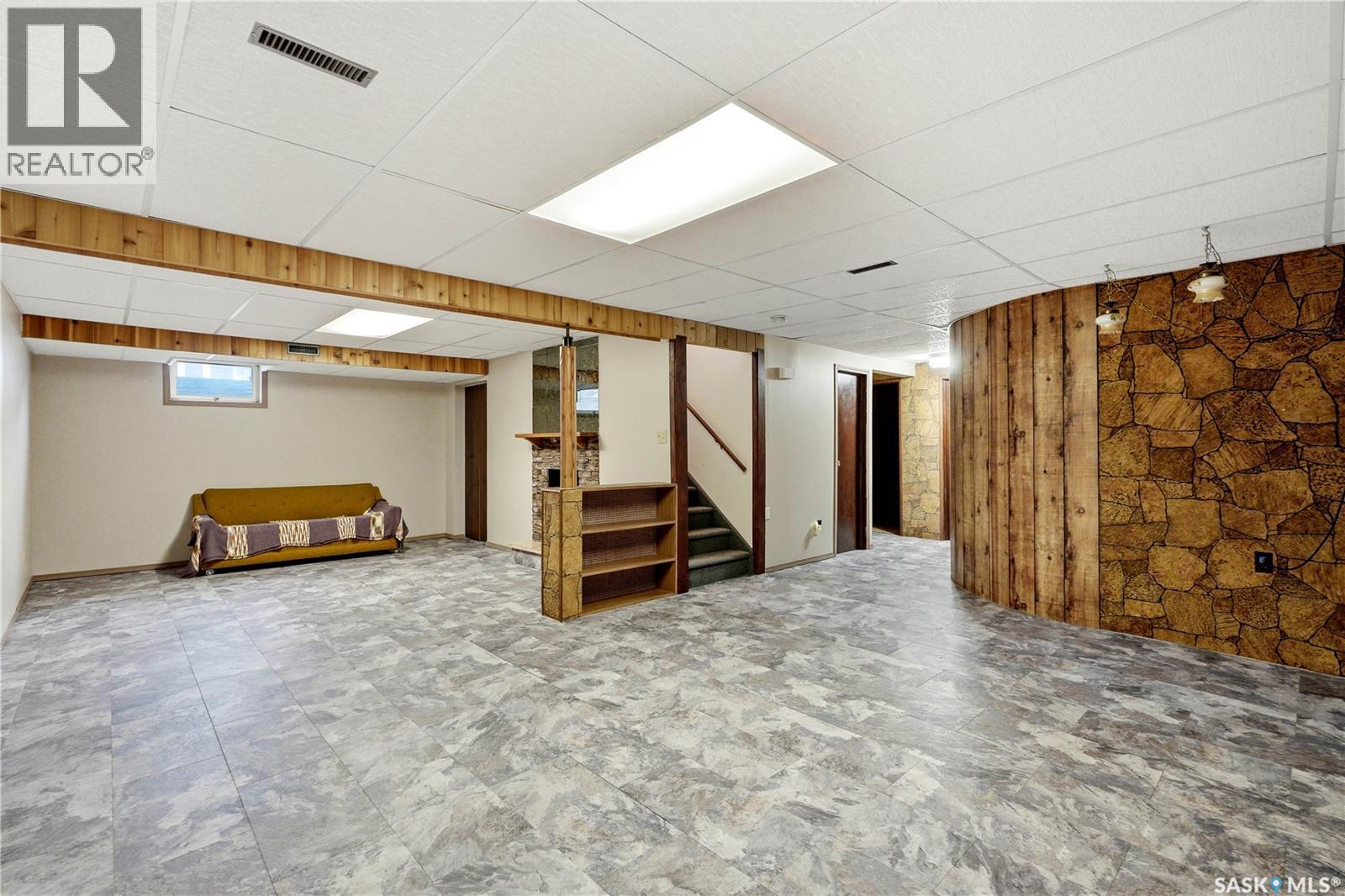 705 Main STREET - 32