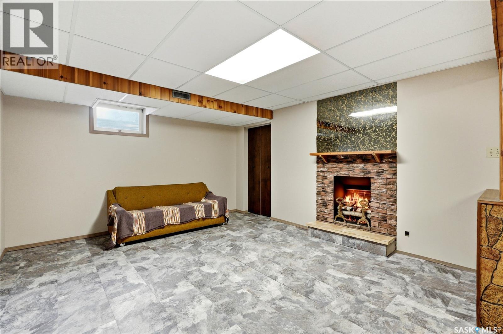 705 Main STREET - 33