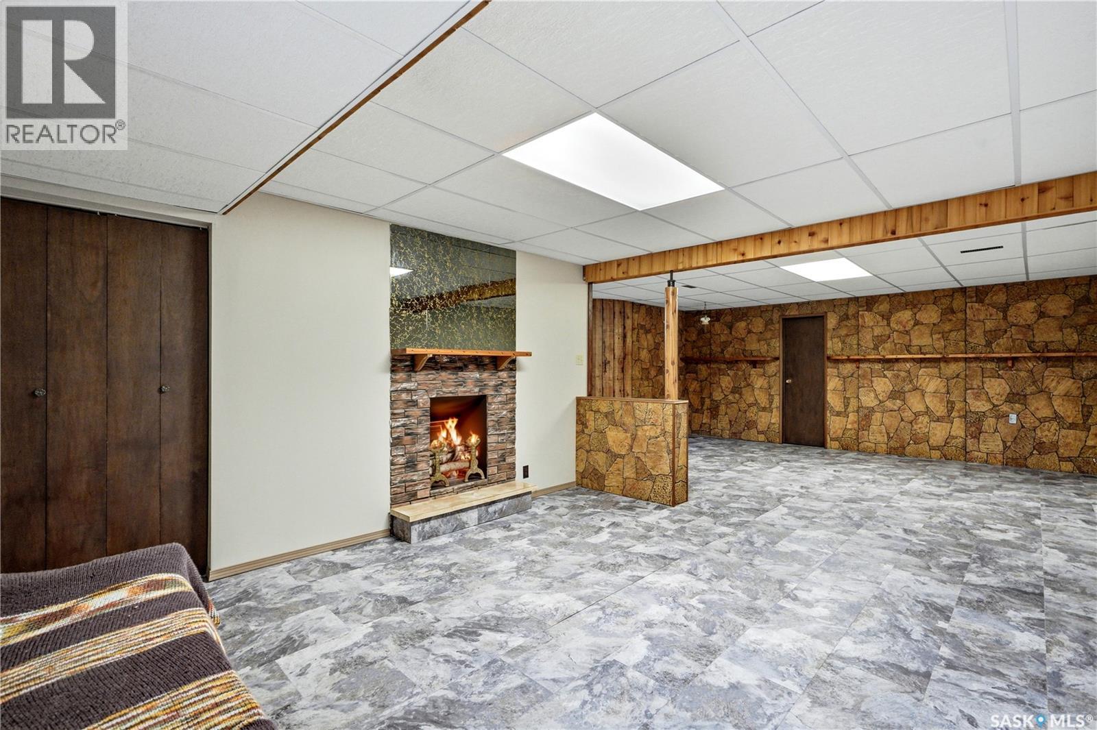 705 Main STREET - 34