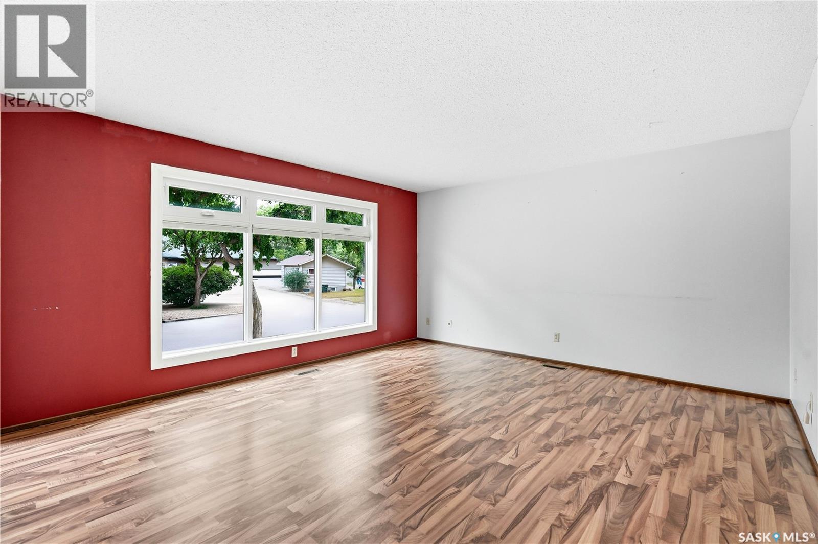 705 Main STREET - 4