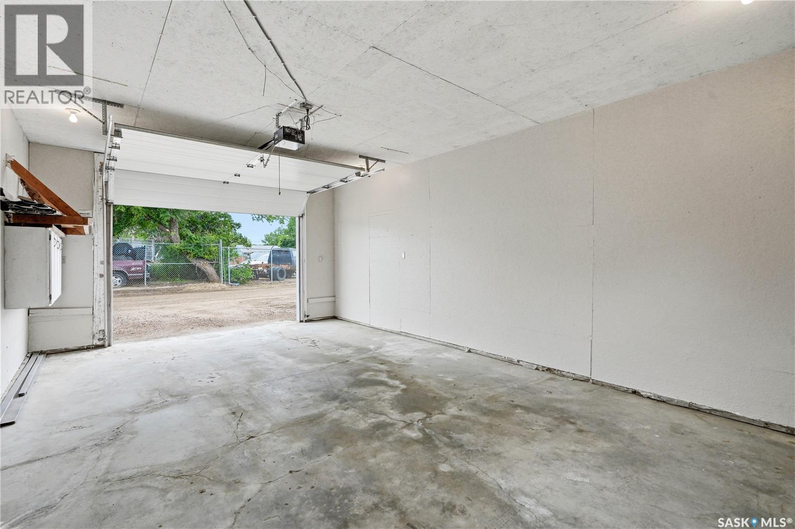 705 Main STREET - 53