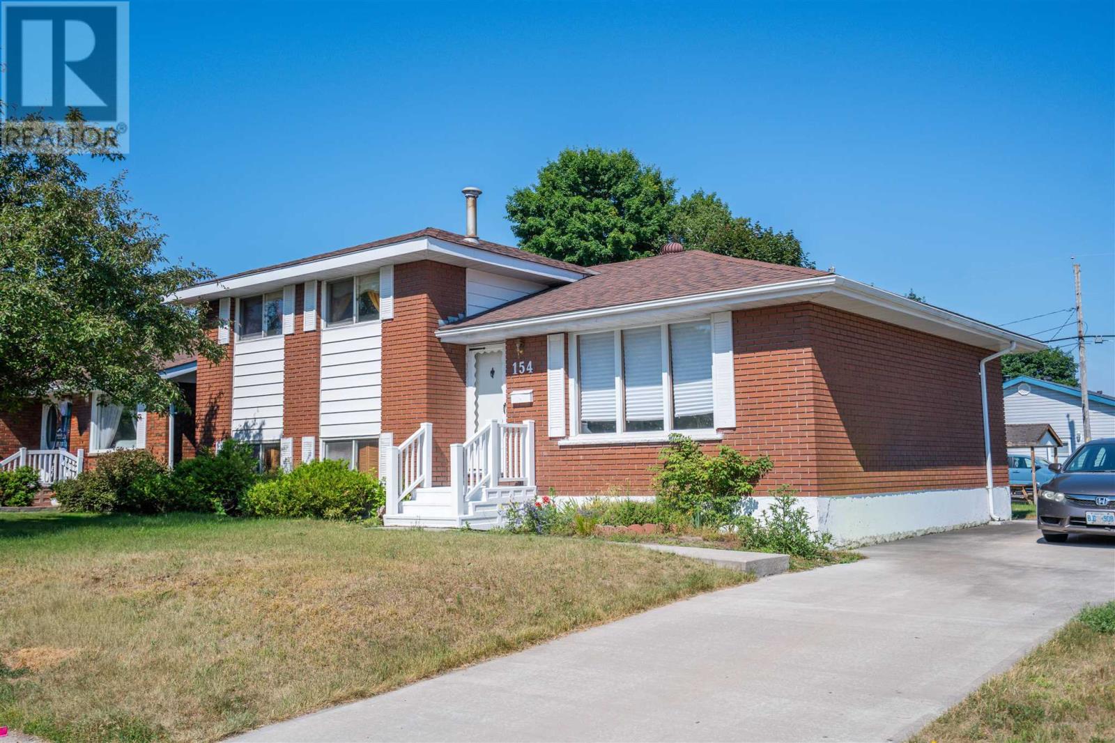 154 Chambers AVE - 1