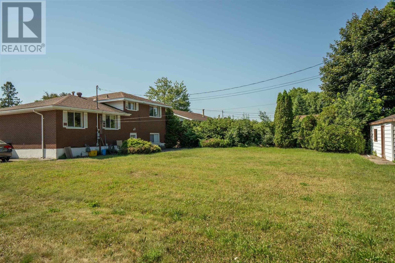 154 Chambers AVE - 28