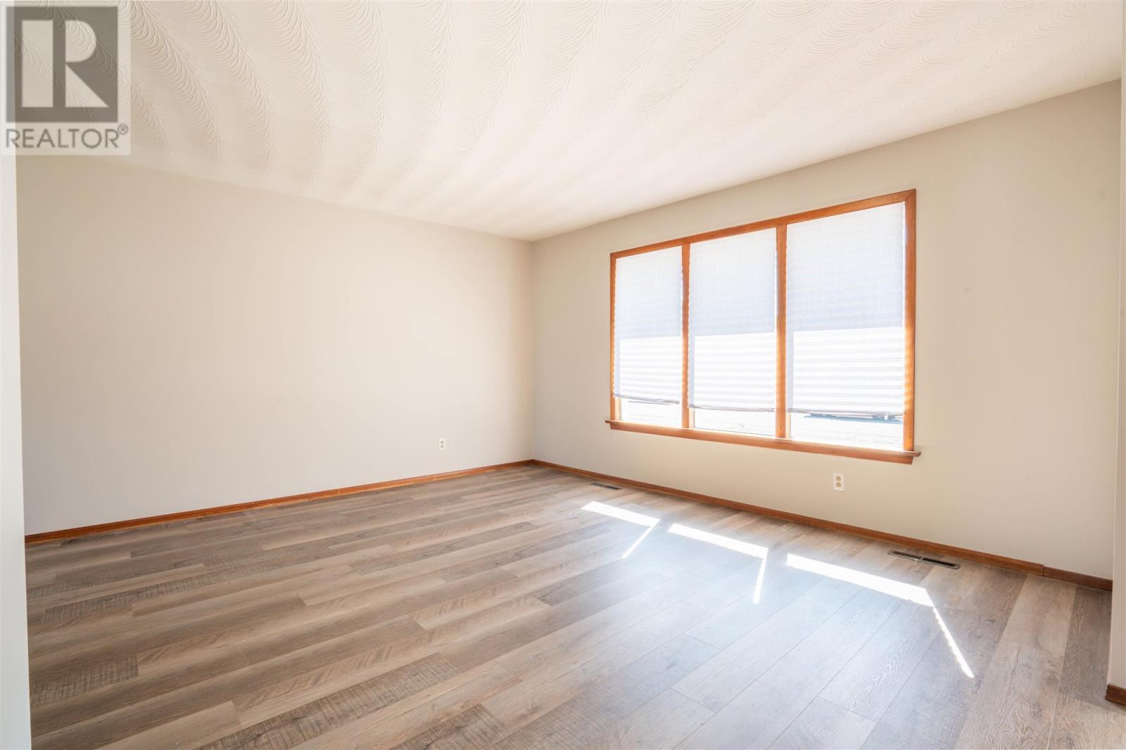 154 Chambers AVE - 7