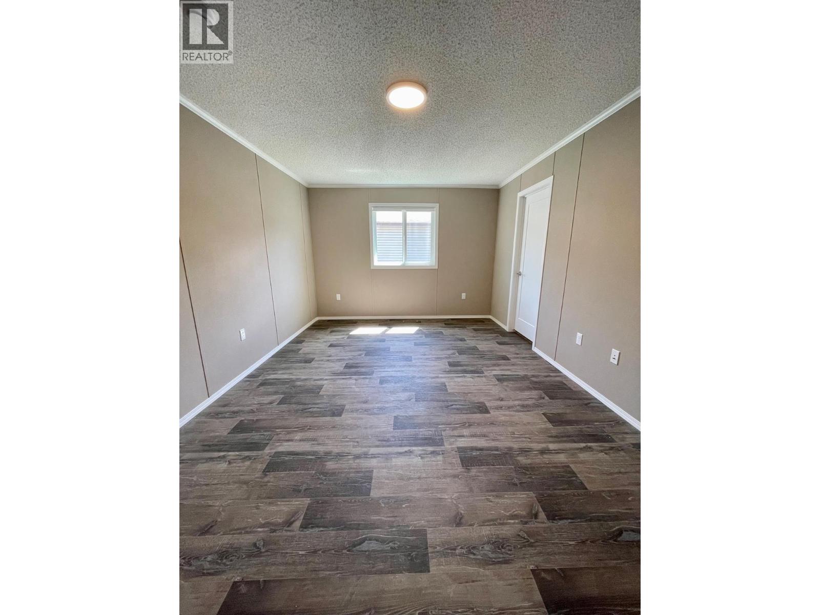 #47 100 Aspen Drive - 11