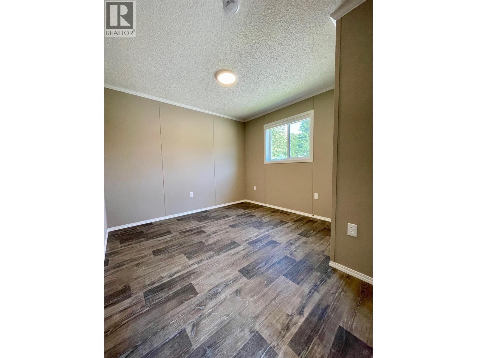 #47 100 Aspen Drive - 18