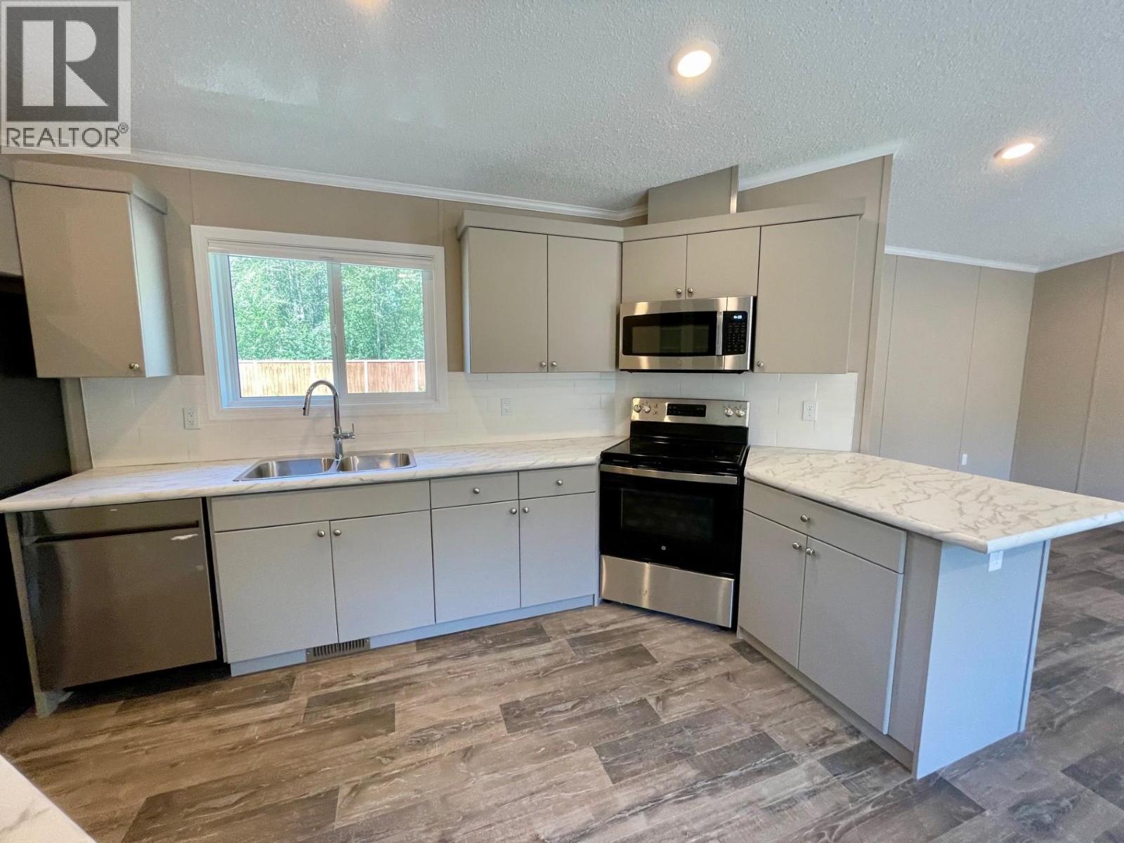 #47 100 Aspen Drive - 3