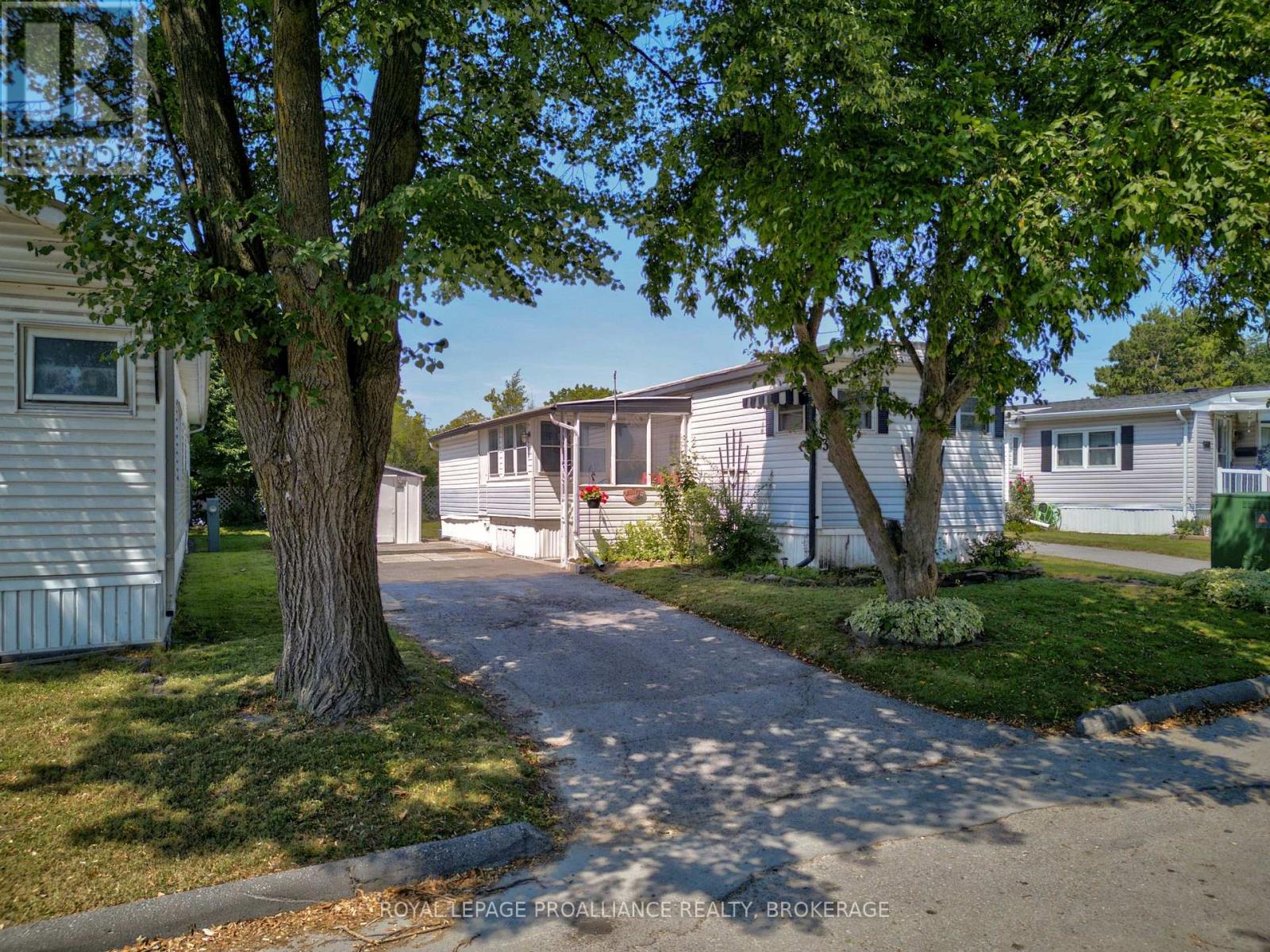 39 WORTHINGTON WAY - 2
