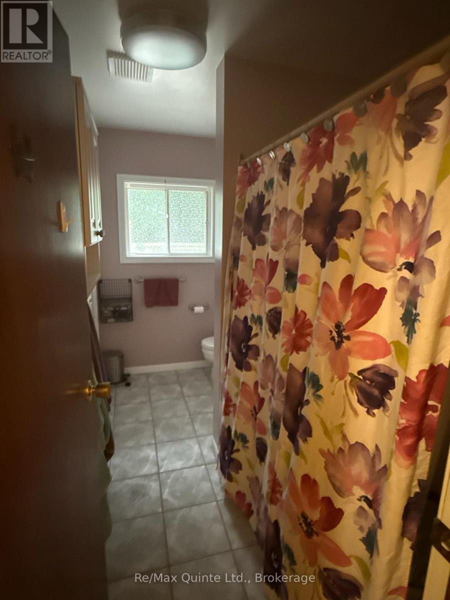 94 GRENVILLE PARK DRIVE - 11