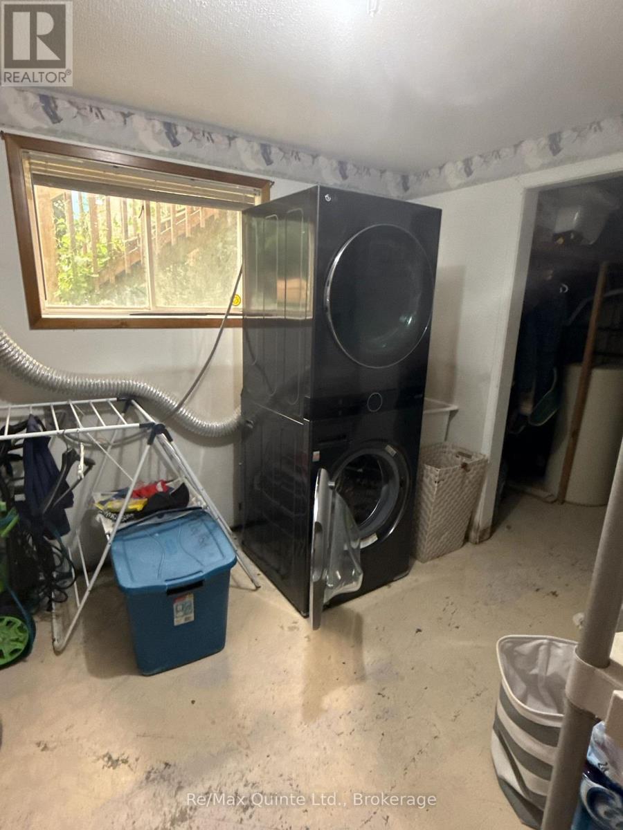 94 GRENVILLE PARK DRIVE - 17