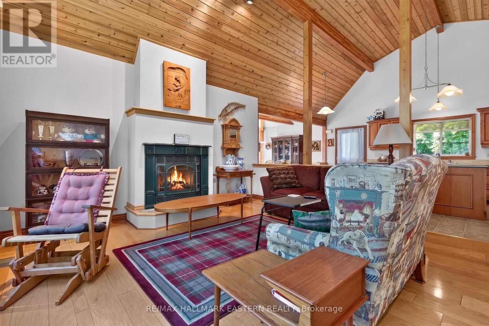 734 DUFFUS DRIVE - 25