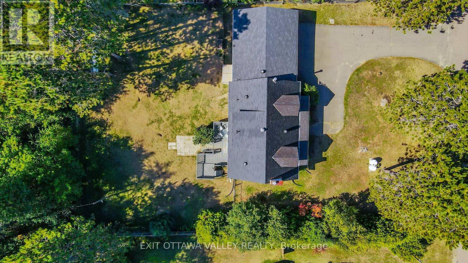 23 SPRUCEDALE AVENUE - 1
