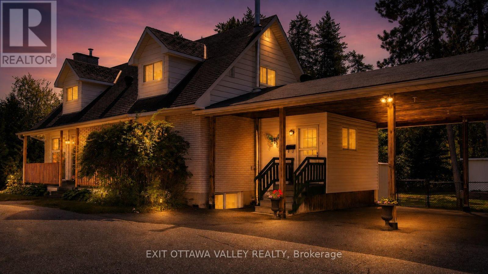 23 SPRUCEDALE AVENUE - 2