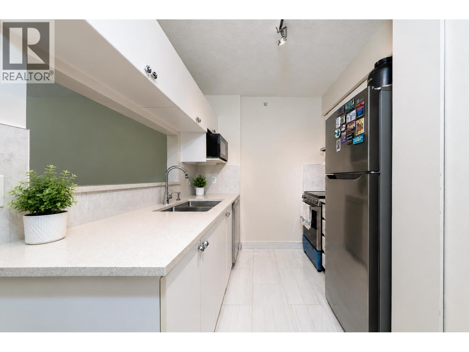 1 Bed, 1 Bath Apartment for Sale in Vancouver – 305 3489 ASCOT PLACE, Vancouver – MLS# R3146808 - Image 9
