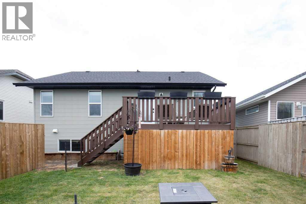 124 Vincent Close - 6