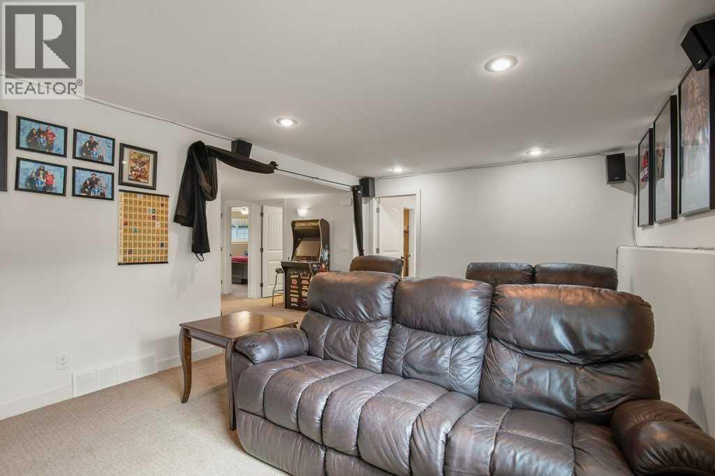 124 Vincent Close - 30
