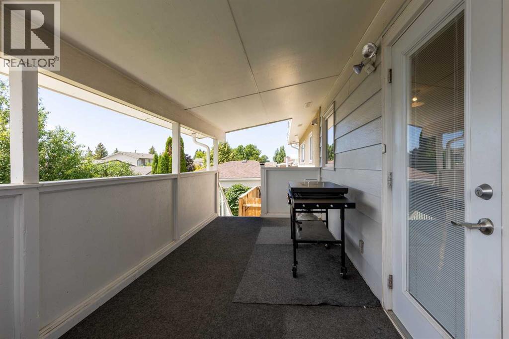 3806 20 Avenue S - 34