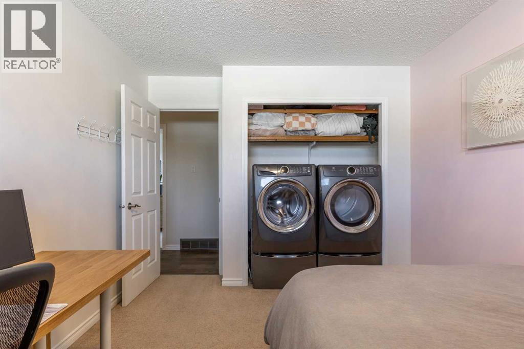3806 20 Avenue S - 20