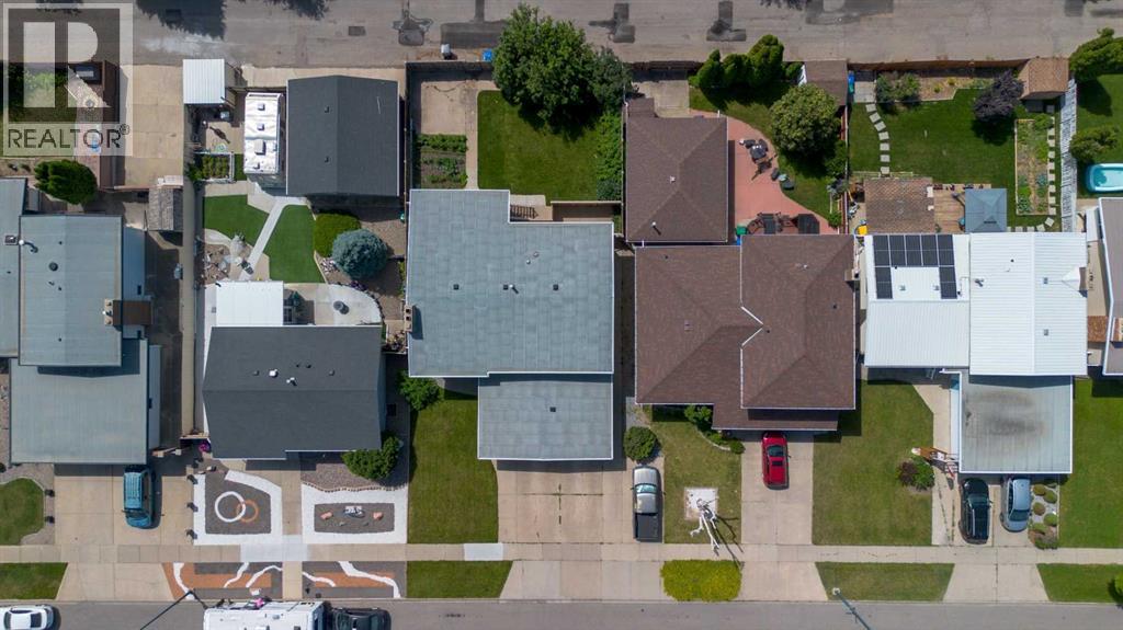 3806 20 Avenue S - 45