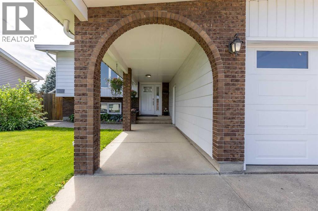 3806 20 Avenue S - 3