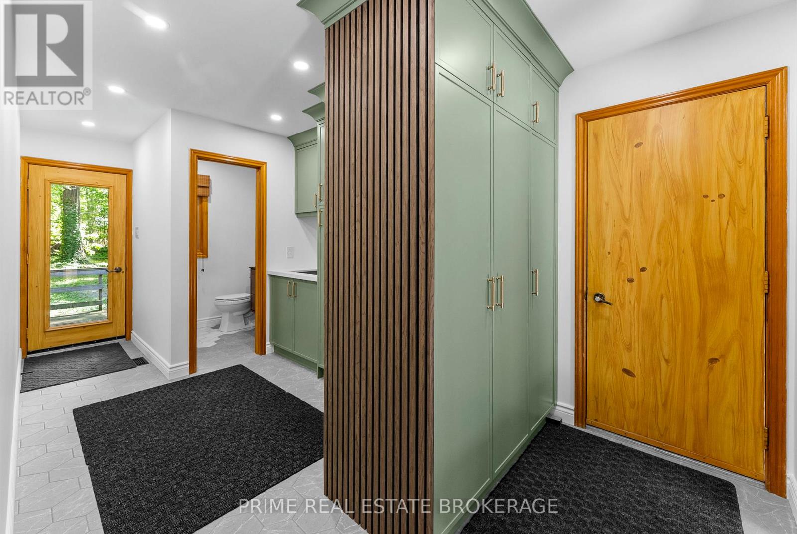 10392 GRAND OAKS DRIVE - 18