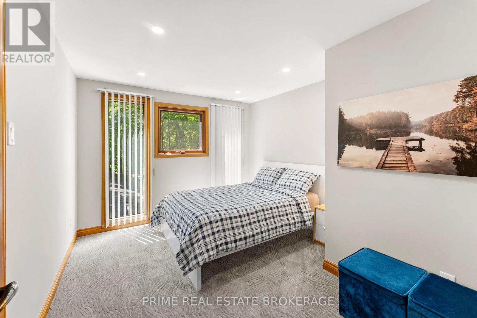 10392 GRAND OAKS DRIVE - 33