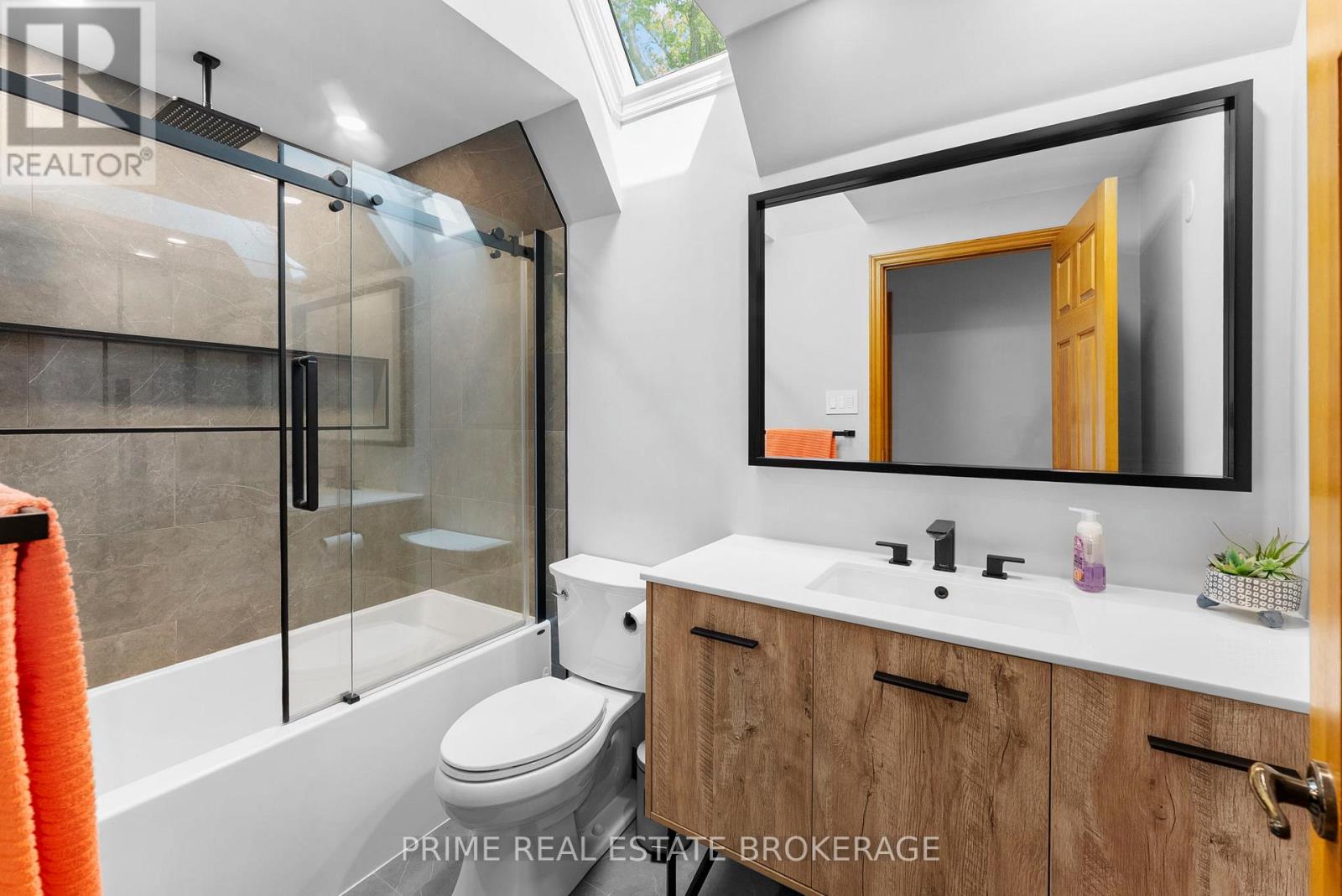 10392 GRAND OAKS DRIVE - Image 34