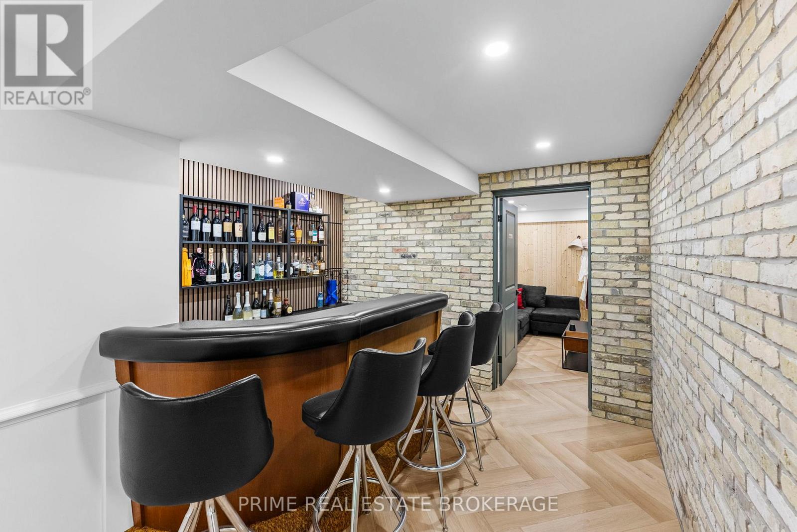 10392 GRAND OAKS DRIVE - Image 37