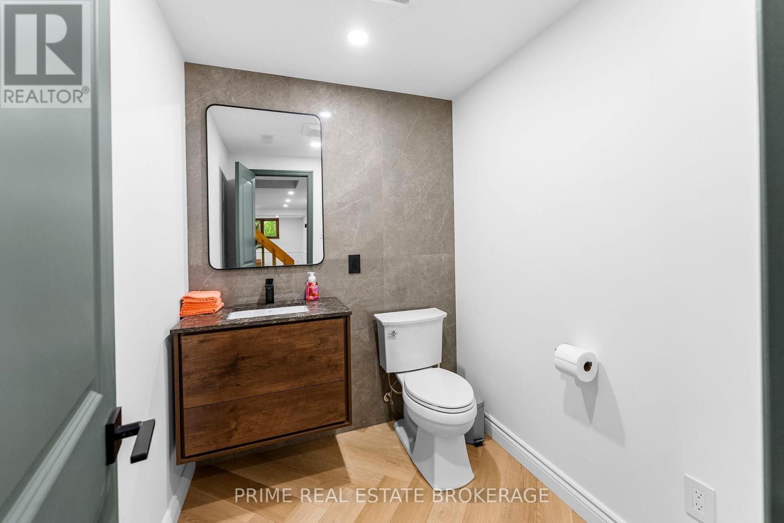 10392 GRAND OAKS DRIVE - 39