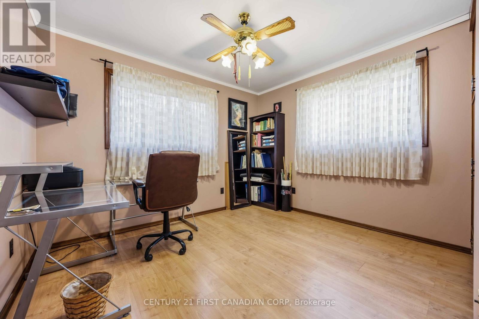 184 DURAND STREET - Image 11