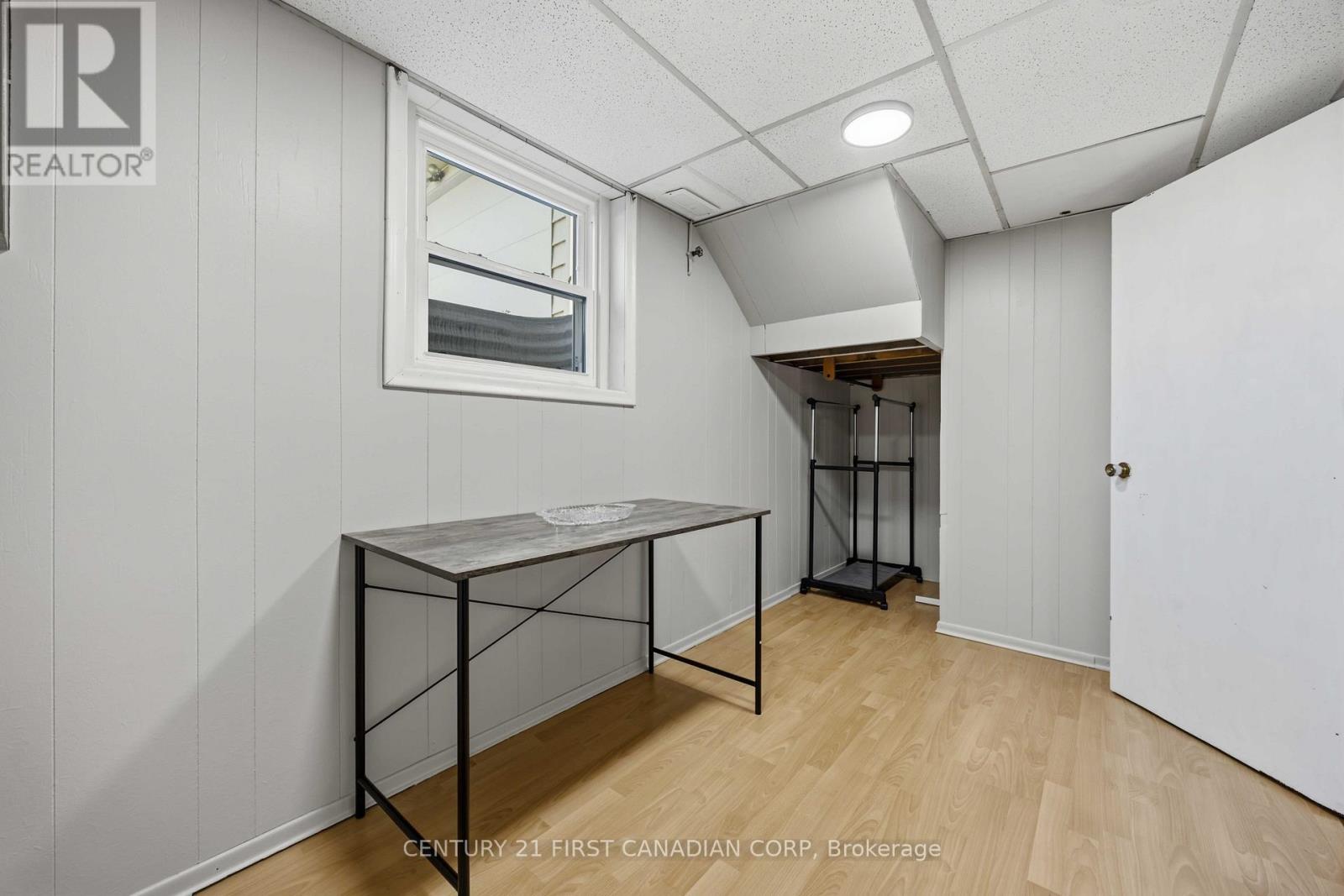 184 DURAND STREET - Image 25
