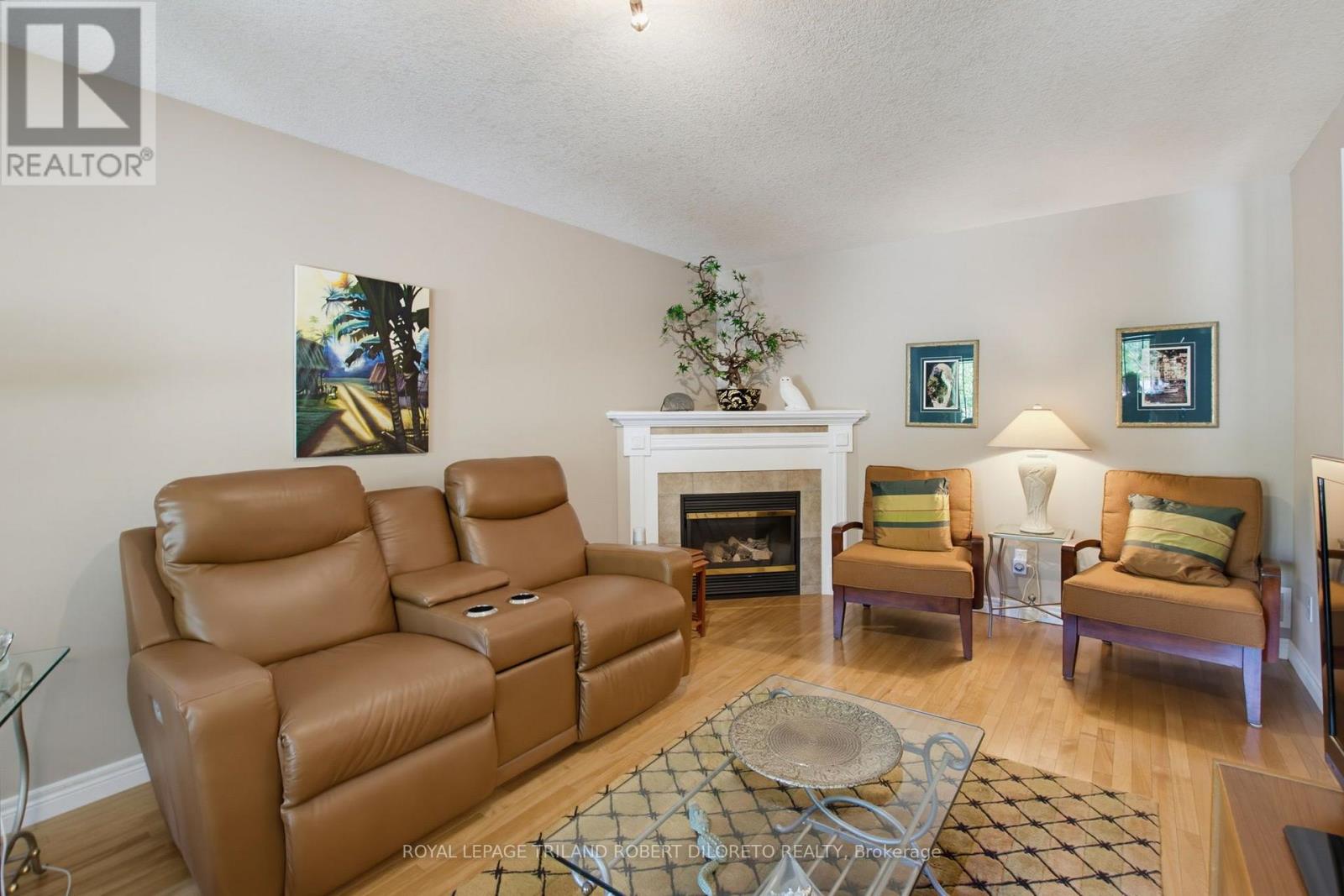 9989 OXBOW DRIVE - 10