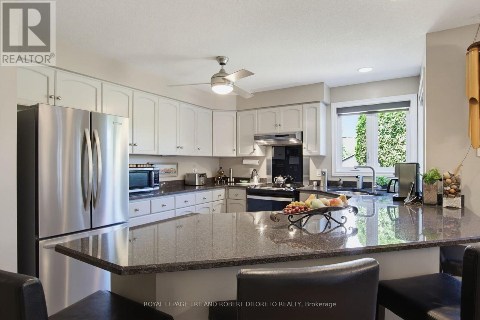 9989 OXBOW DRIVE - 12