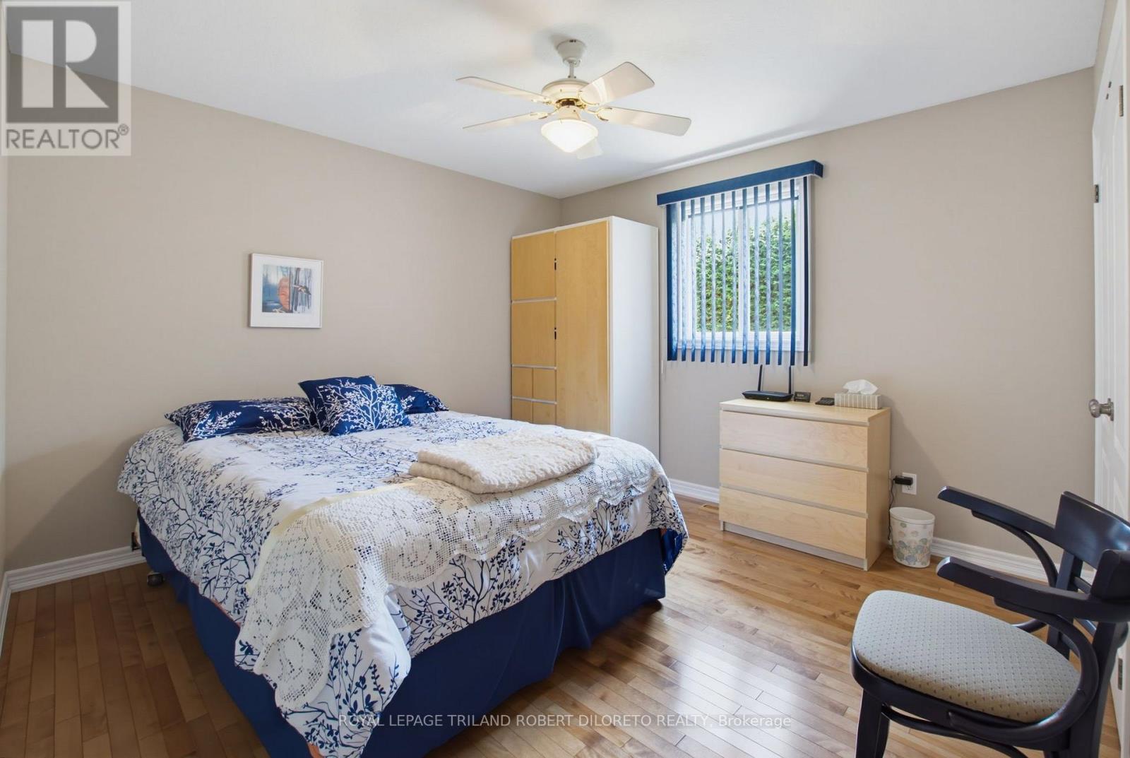 9989 OXBOW DRIVE - 23