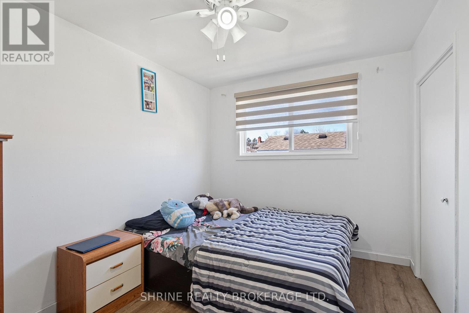 15 GARLAND CRESCENT - 15